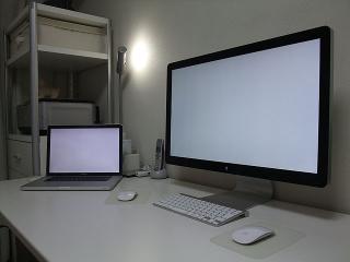MacBook Pro 15inch HRとLED Cinema 27inchの色味の違い